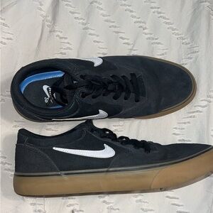 Nike Men's Black Skate Shoes